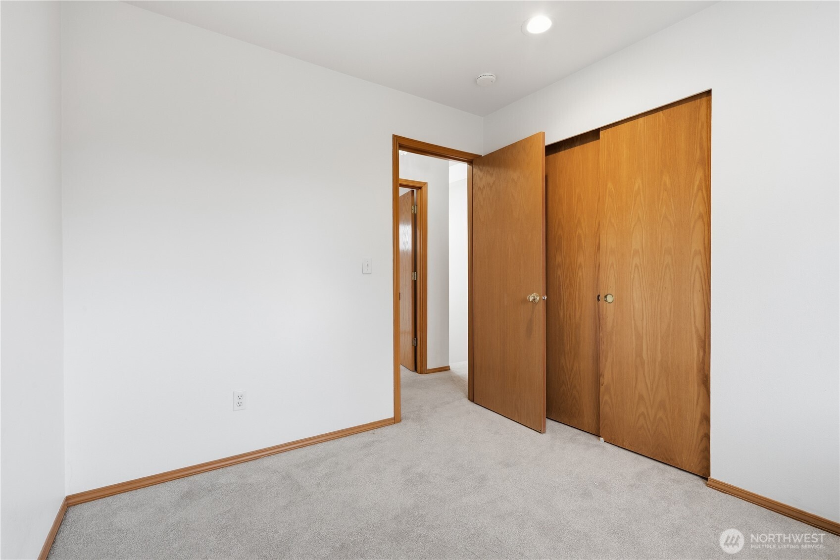 4108 Northeast 7th Street Renton, WA 98059 - Photo 24 of 28 Gallery Image 24