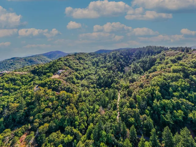 a view of a large building