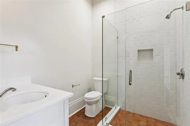 $2,175 | 632 Esplanade Avenue, Unit 102, New Orleans, LA 70116