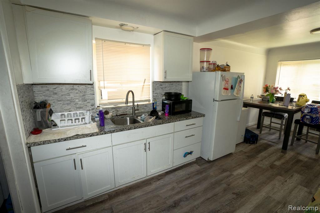 16821 East 8 Mile Road Eastpointe, MI 48021 - Photo 6 of 31