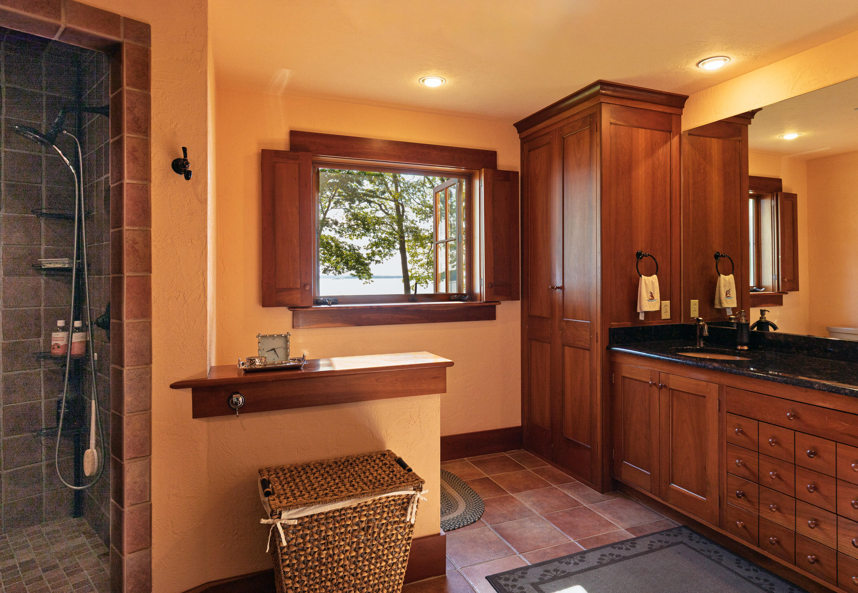 90 Cornfield Point Road Yarmouth, ME 04096 - Photo 34 of 51 Bathroom