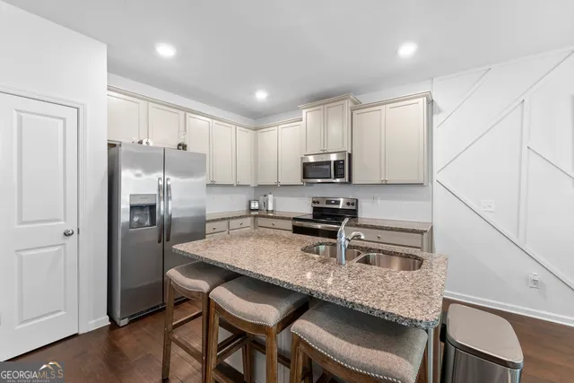 $298,750 | 3461 Lakeview Creek, Unit 218, Lithonia, GA 30038