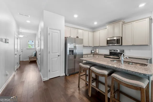 $298,750 | 3461 Lakeview Creek, Unit 218, Lithonia, GA 30038