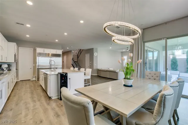 $4,725 | 818 Horizon Canyon Drive, Henderson, NV 89052