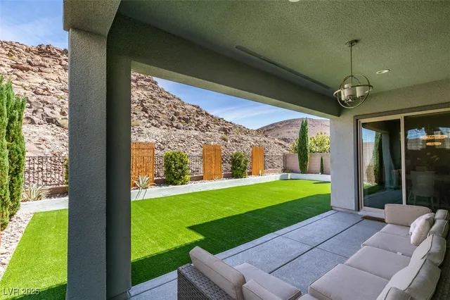 $4,725 | 818 Horizon Canyon Drive, Henderson, NV 89052