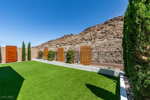 $4,725 | 818 Horizon Canyon Drive, Henderson, NV 89052