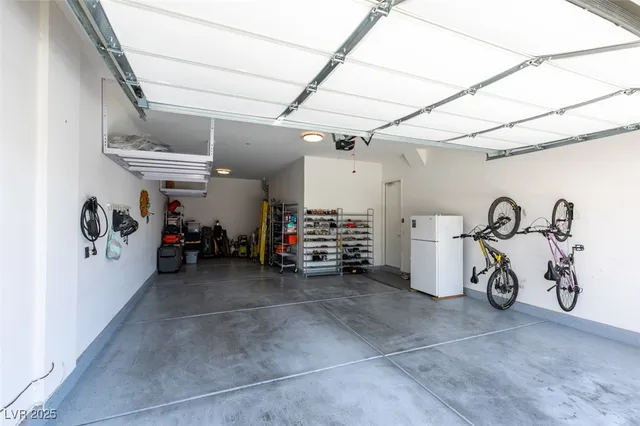 $4,725 | 818 Horizon Canyon Drive, Henderson, NV 89052