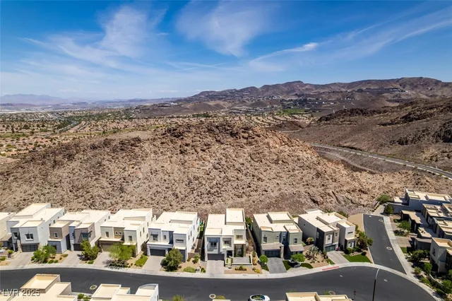 $4,725 | 818 Horizon Canyon Drive, Henderson, NV 89052