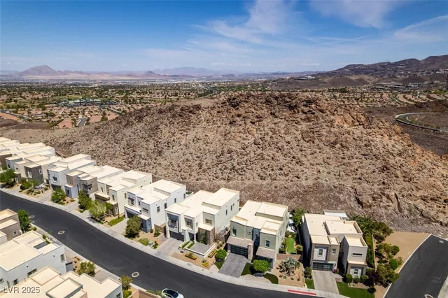 $4,725 | 818 Horizon Canyon Drive, Henderson, NV 89052