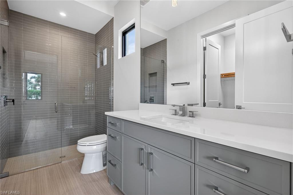 16736 Lucarno Way Naples, FL 34110 - Photo 23 of 49 Bathroom 2