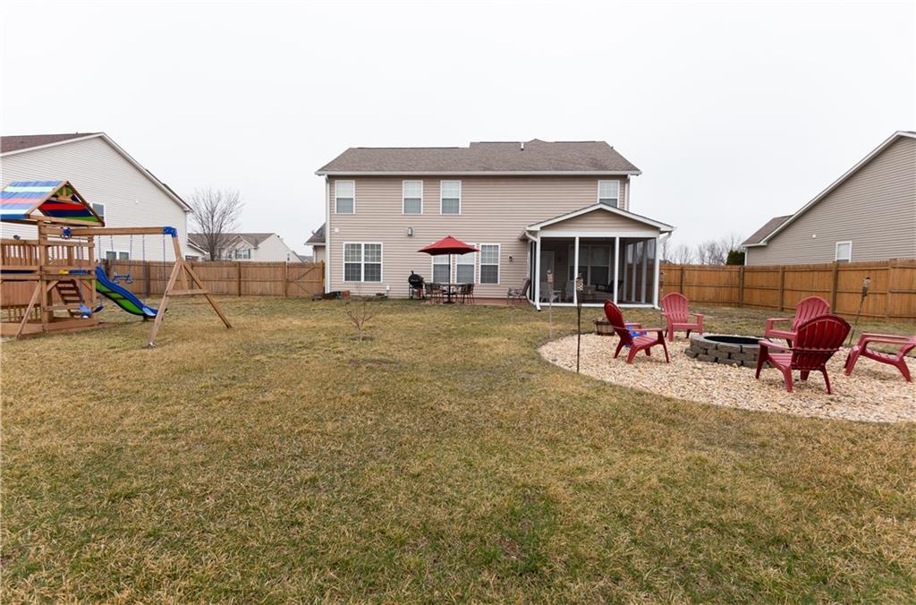 3019 Sleeping Ridge Way Indianapolis, IN 46217 - Photo 31 of 33 Gallery Image 31