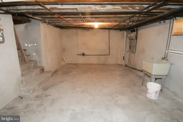 a view of a storage & utility room