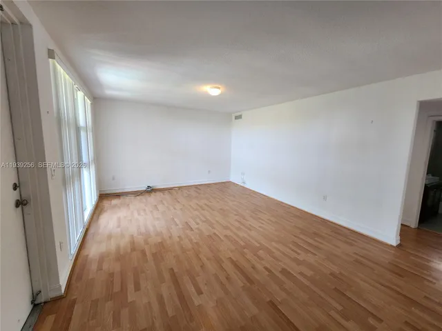 $2,650 | 1080 99th Street, Unit 331, Bay Harbor Islands, FL 33154