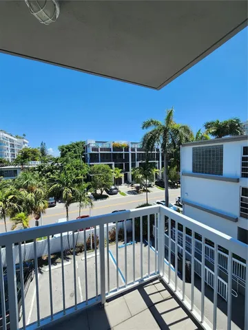 $2,650 | 1080 99th Street, Unit 331, Bay Harbor Islands, FL 33154