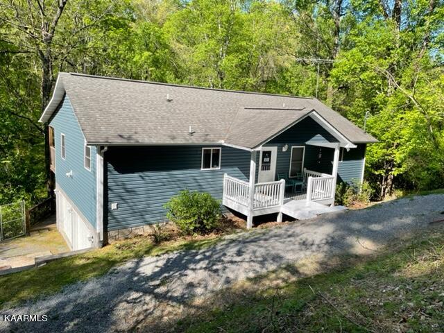 2067 Highpoint Way Sevierville, TN 37876 - Photo 2 of 39 circular drive