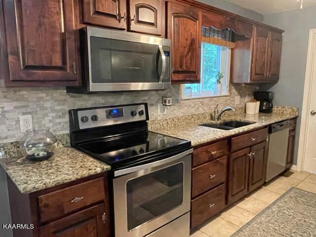 2067 Highpoint Way Sevierville, TN 37876 - Photo 10 of 39 First class