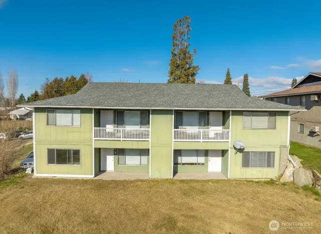 $738,000 | 410 7th Street Northeast, Unit 14, East Wenatchee, WA 98802