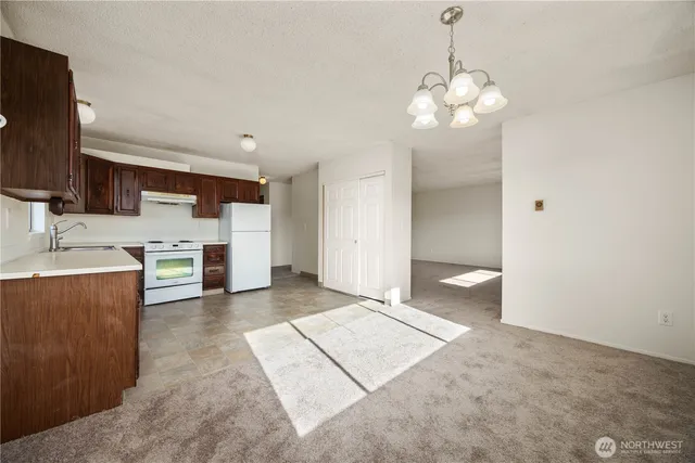 $738,000 | 410 7th Street Northeast, Unit 14, East Wenatchee, WA 98802