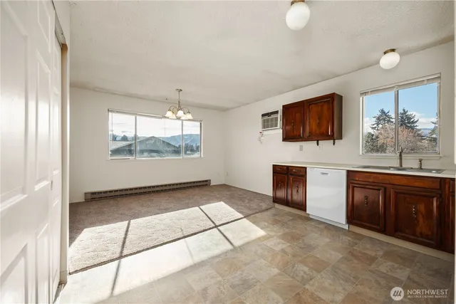 $738,000 | 410 7th Street Northeast, Unit 14, East Wenatchee, WA 98802