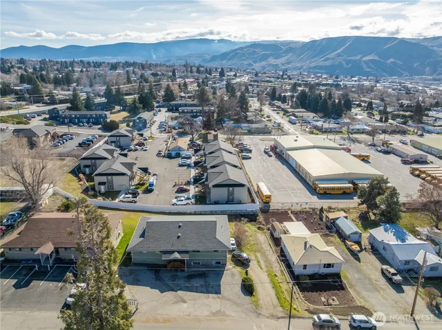 $738,000 | 410 7th Street Northeast, Unit 14, East Wenatchee, WA 98802
