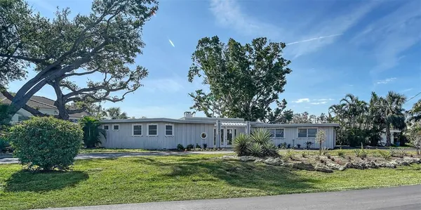 $3,500 | 1718 Caribbean Drive, Sarasota, FL 34231