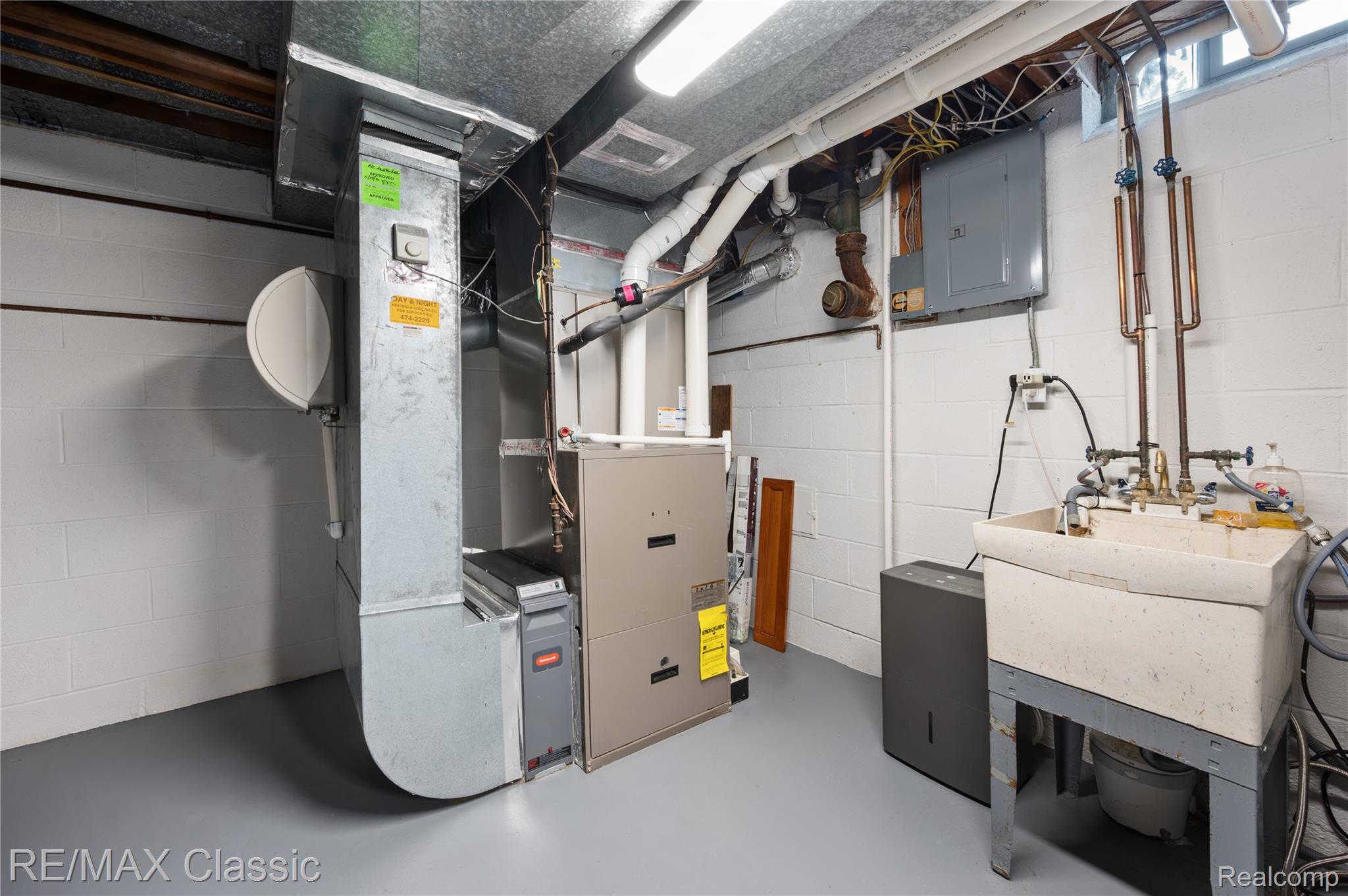 36159 West Lyman Road Farmington, MI 48331 - Photo 32 of 38 furnace room
