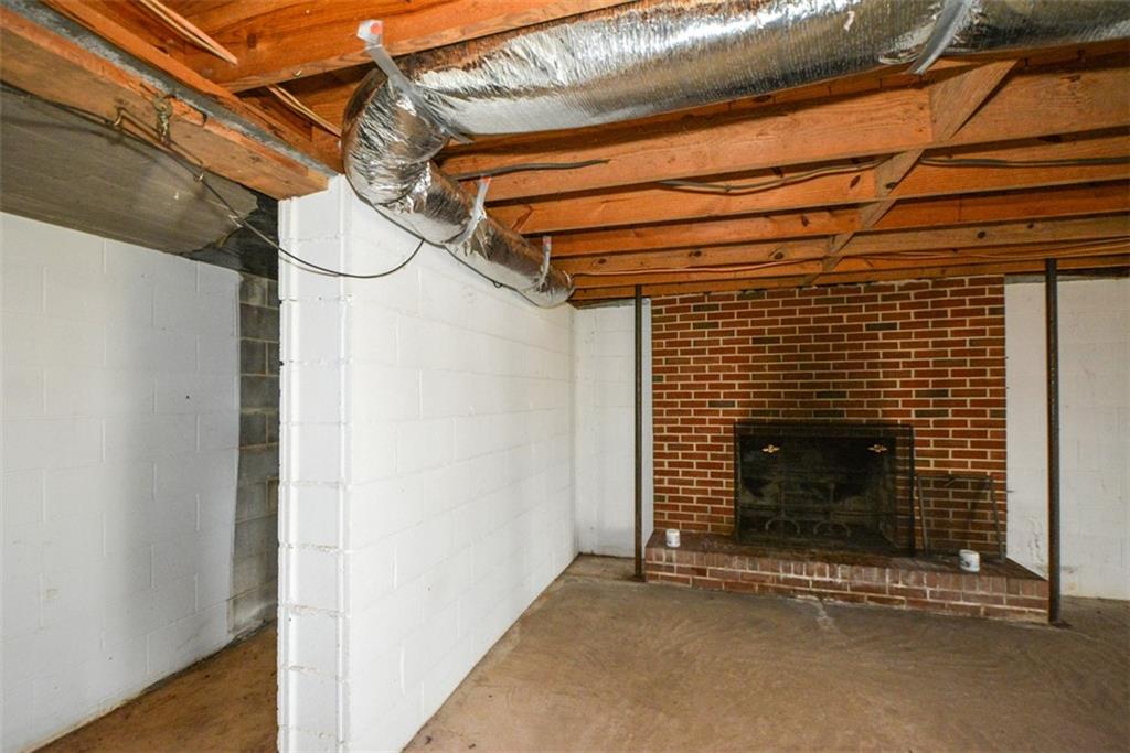 6267 Mt Pisgah Road Ellijay, GA 30540 - Photo 35 of 55 a view of a door and wooden floor