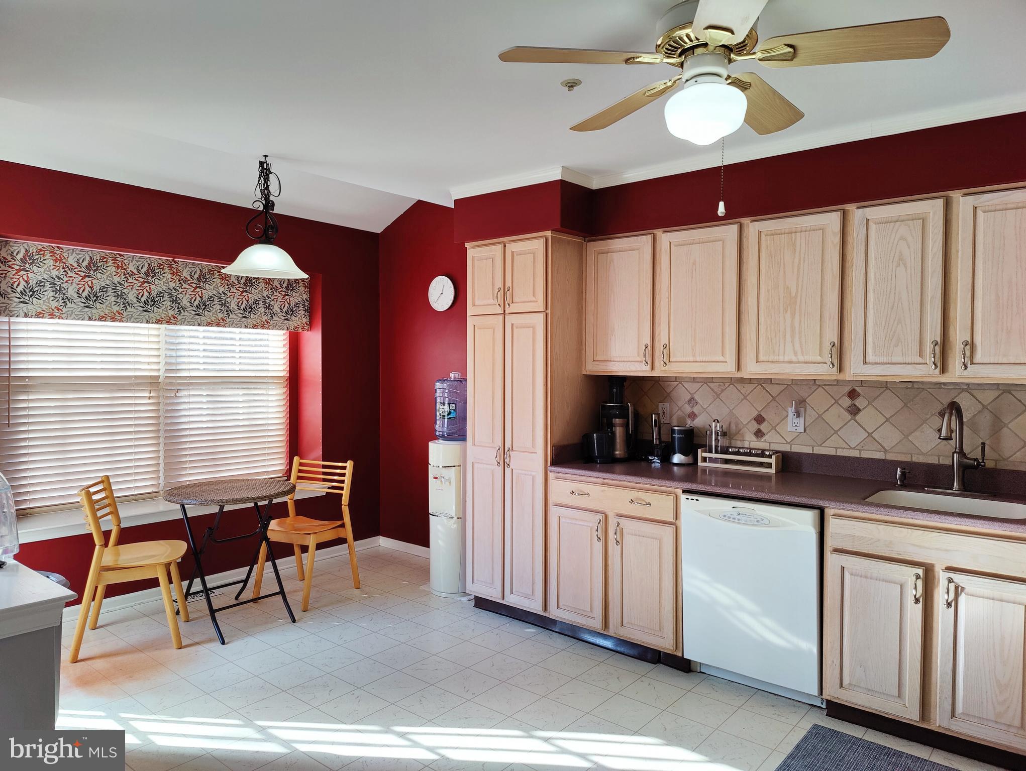 154 Buckingham Way Mount Laurel, NJ 08054 - Photo 8 of 25