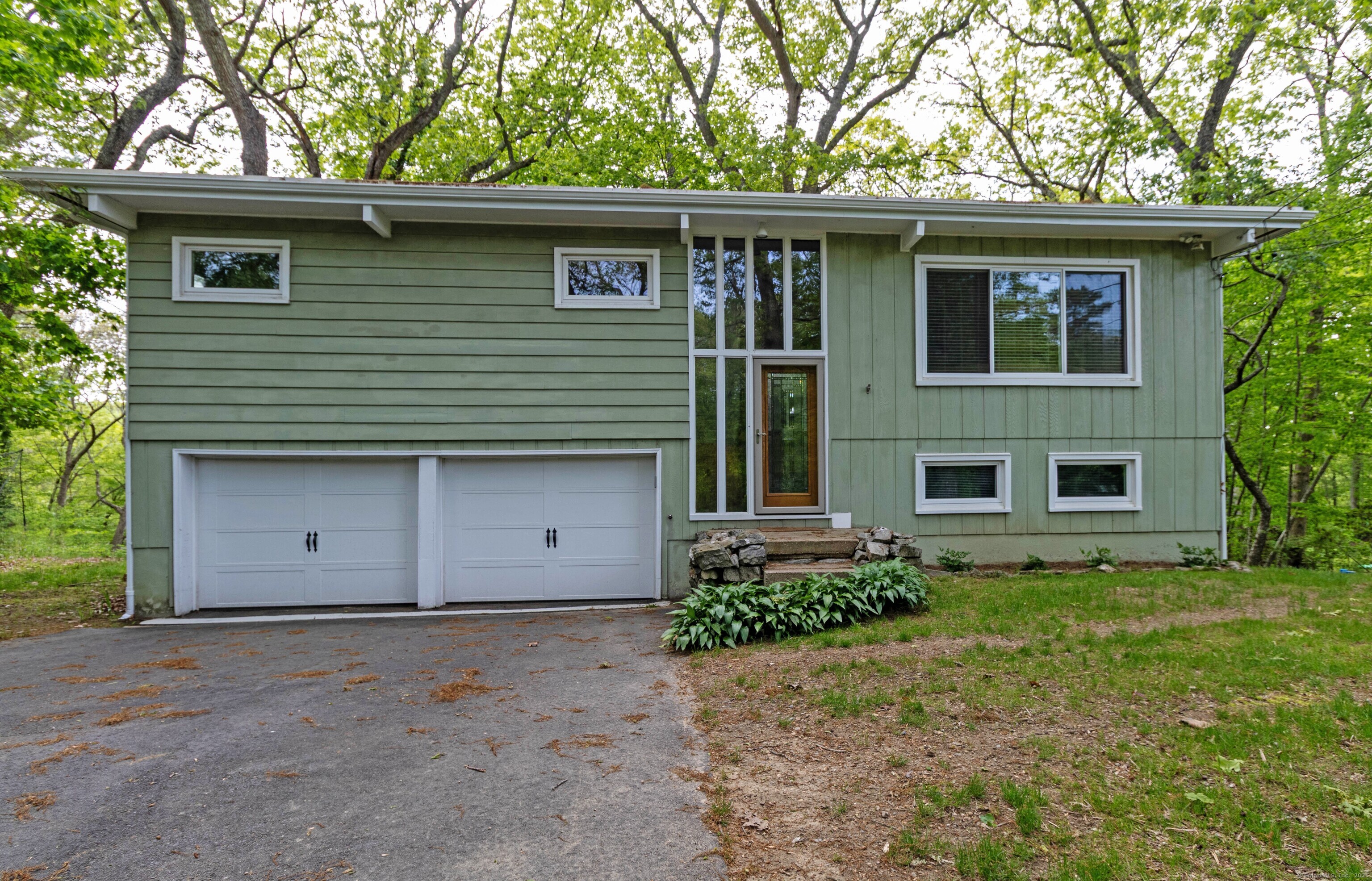 Welcome to 37 Richard Rd!