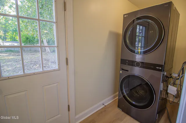 $2,450 | 13 Loralee Drive, Colonie, NY 12205