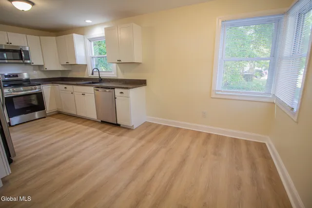 $2,450 | 13 Loralee Drive, Colonie, NY 12205