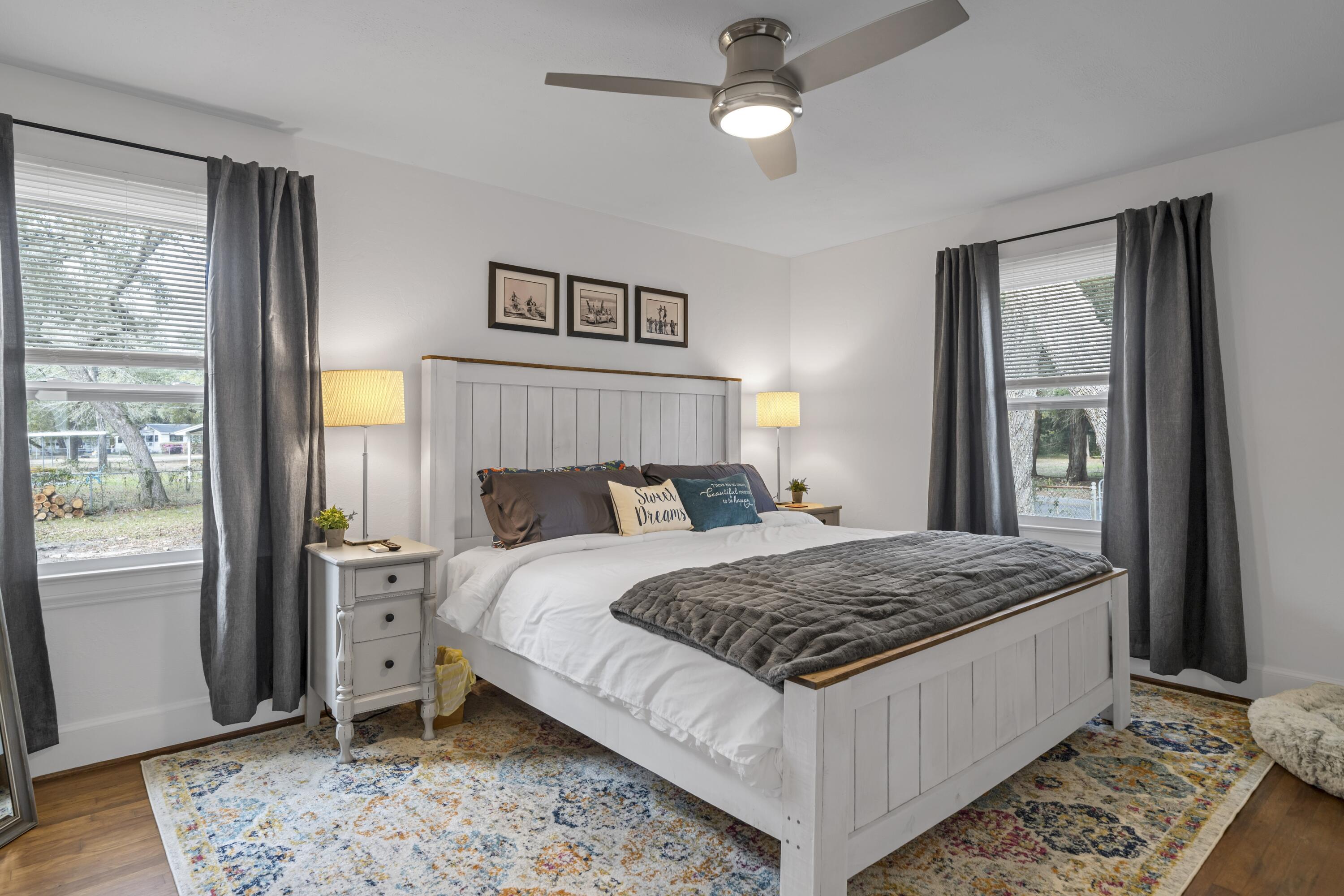 13382 Highway 20 Freeport, FL 32439 - Photo 5 of 43 a bedroom with a bed and a window