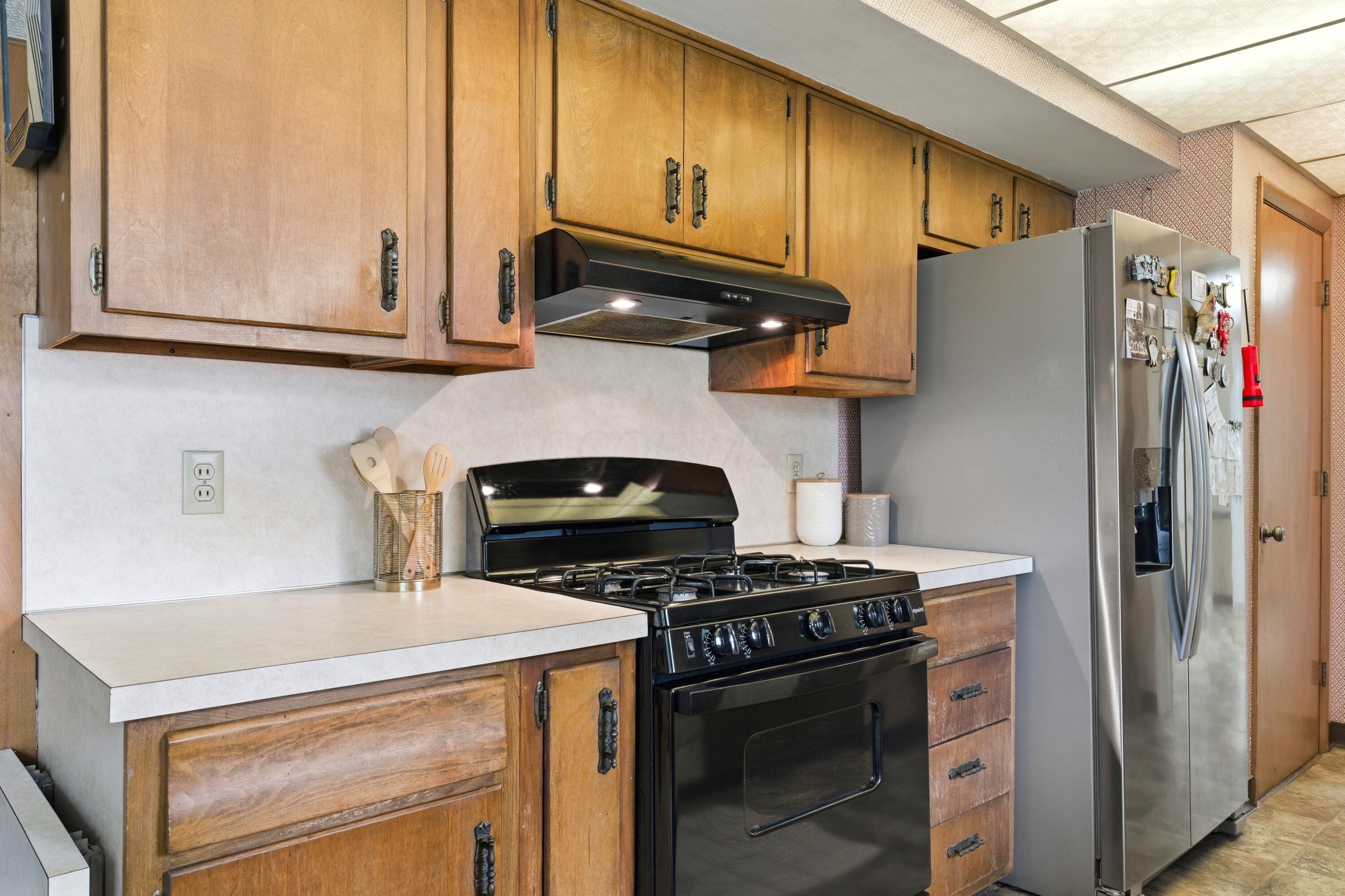1461 Ridgeview Road Columbus, OH 43221 - Photo 19 of 48 Large Galley Kitchen with plenty of cabinets and potential!