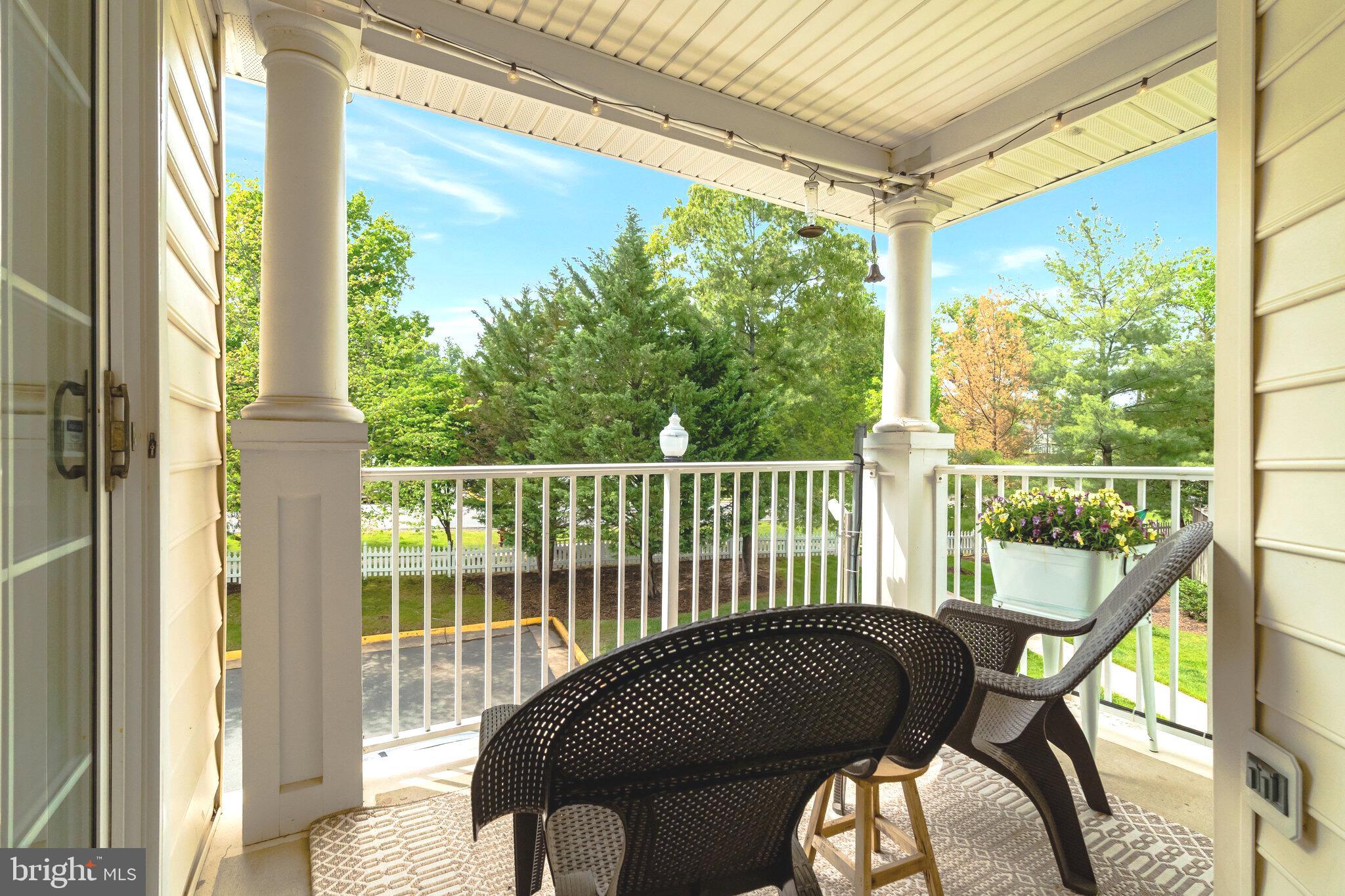 25230 Pond View Square, Unit 200 Chantilly, VA 20152 - Photo 5 of 11