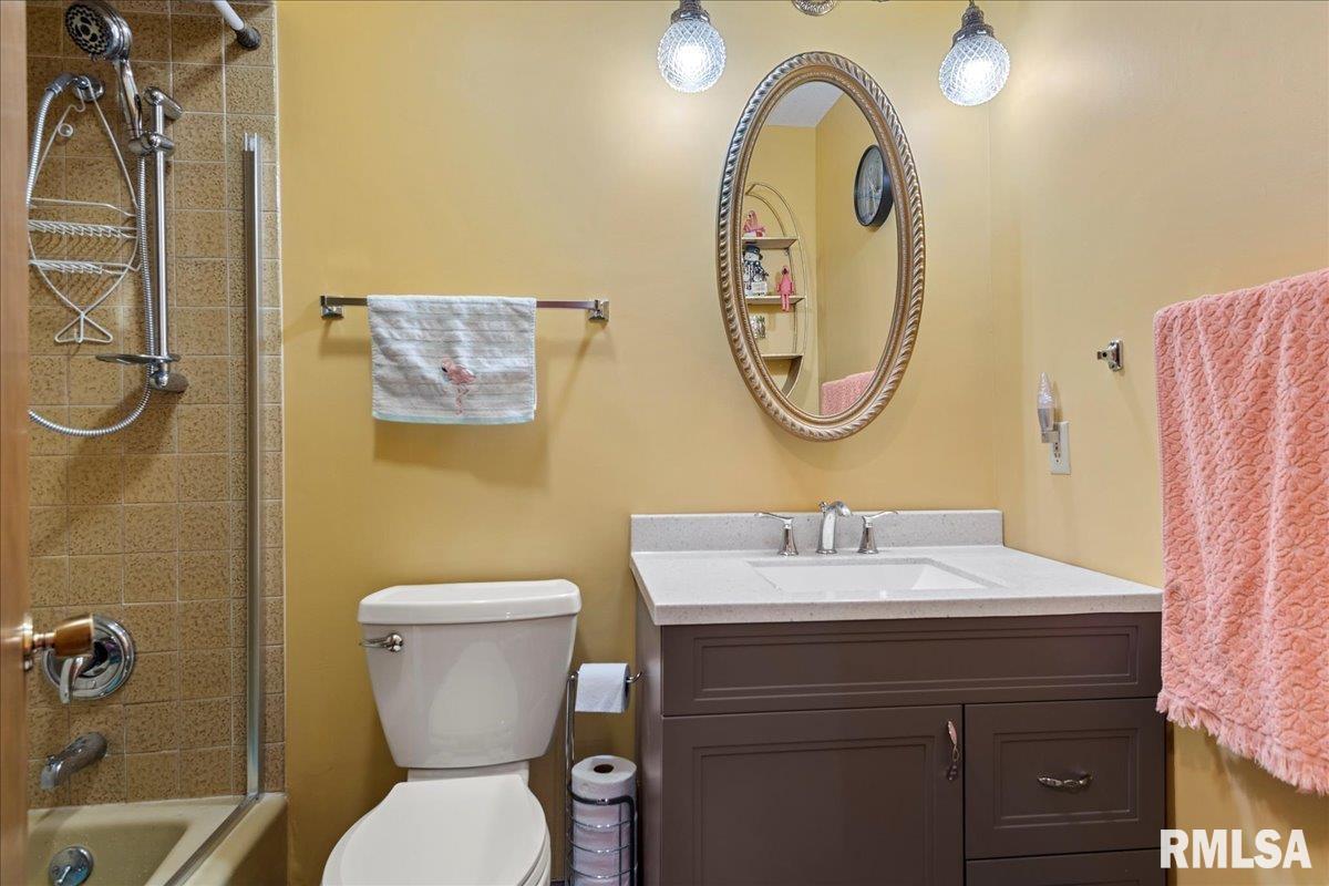 205 Golf Road Springfield, IL 62704 - Photo 18 of 32