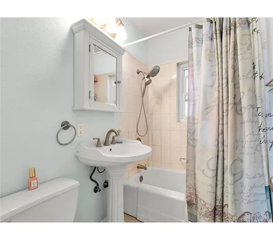 $3,800 | 227 Valle Vista Avenue, Monrovia, CA 91016