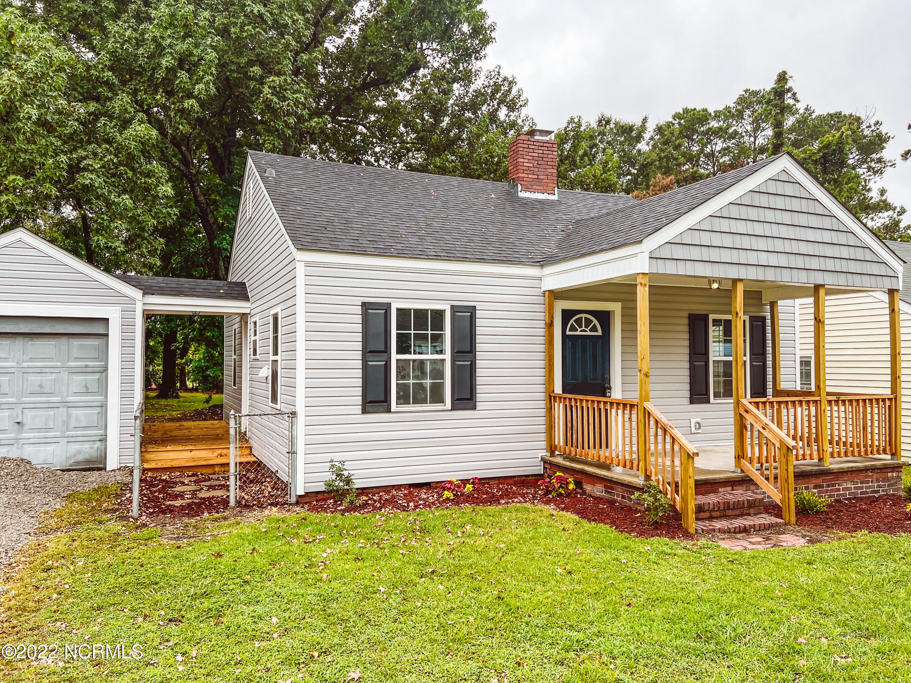 119 Queens Road Jacksonville, NC 28540 - Photo 1 of 29 Front