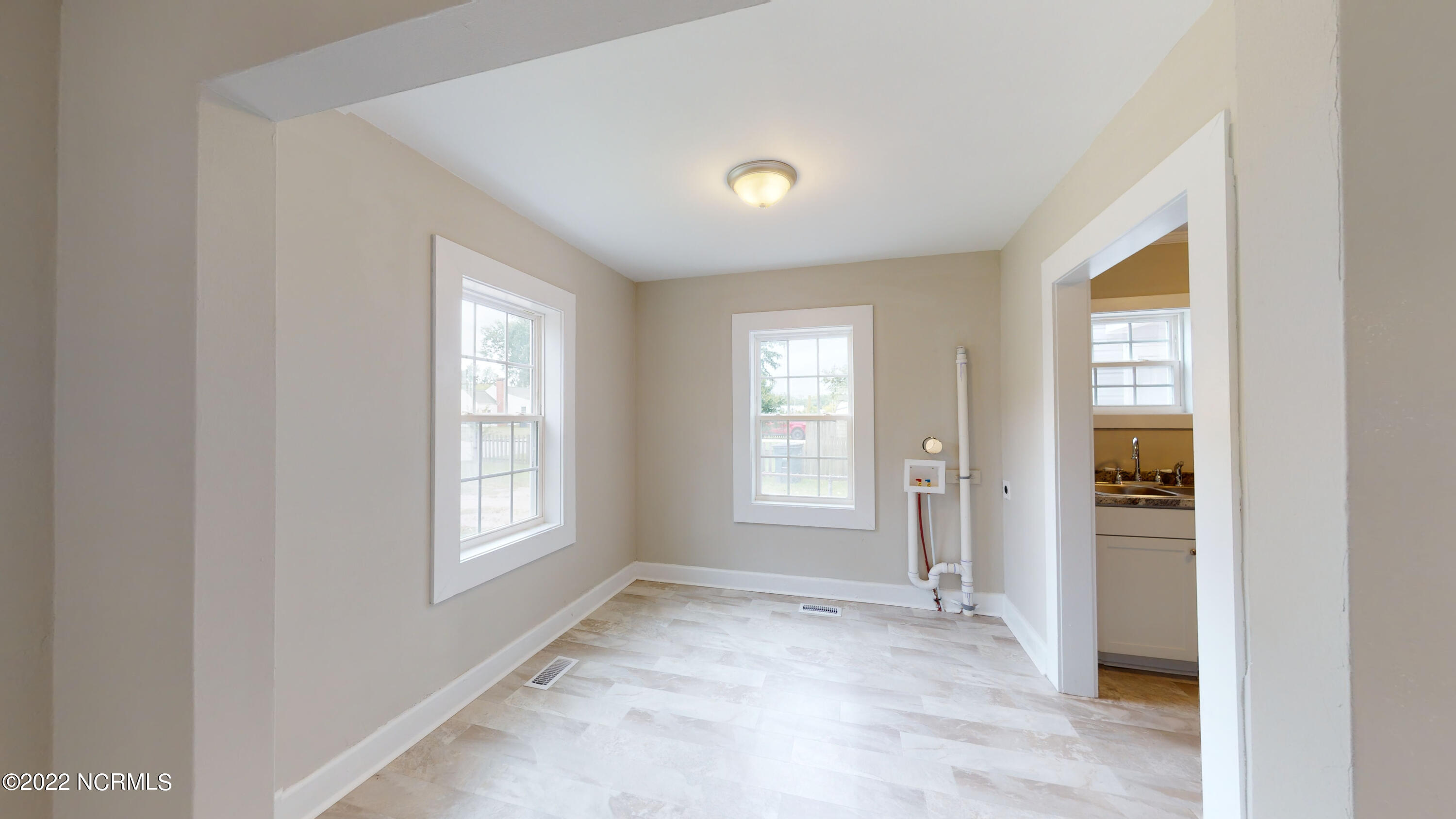 119 Queens Road Jacksonville, NC 28540 - Photo 8 of 29 119-Queens-Rd-08122022_184007