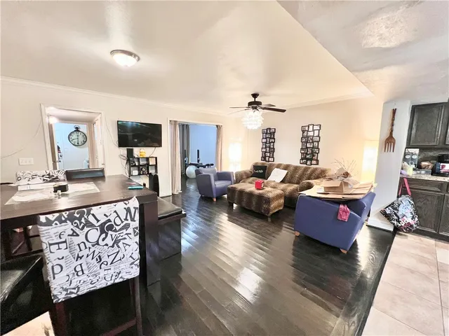 $185,000 | 9 Lake Shore Drive, Corpus Christi, TX 78413