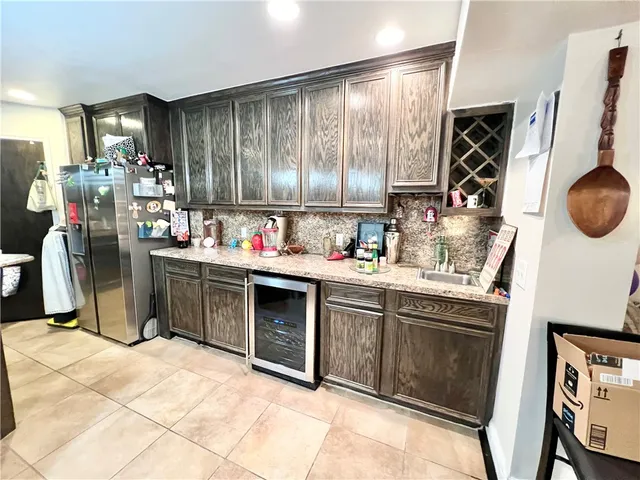 $185,000 | 9 Lake Shore Drive, Corpus Christi, TX 78413