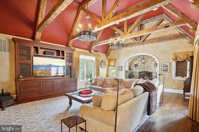 $3,850,000 | 10809 Red Barn Lane, Potomac, MD 20854