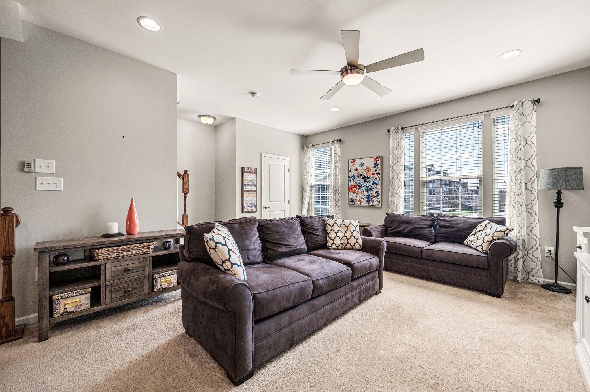 603 Columbus Drive Spring City, PA 19475 - Photo 11 of 35 Main level living room with powder room
