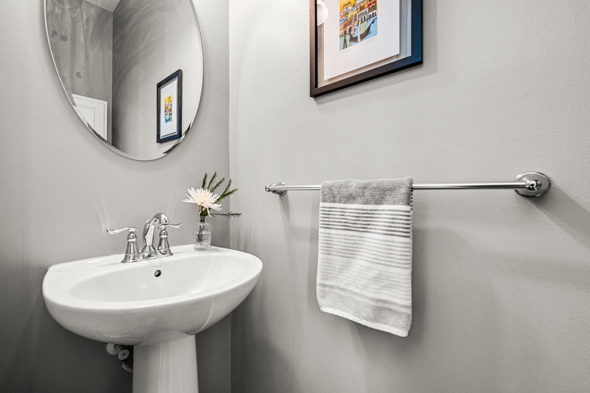 603 Columbus Drive Spring City, PA 19475 - Photo 12 of 35 Main level powder room