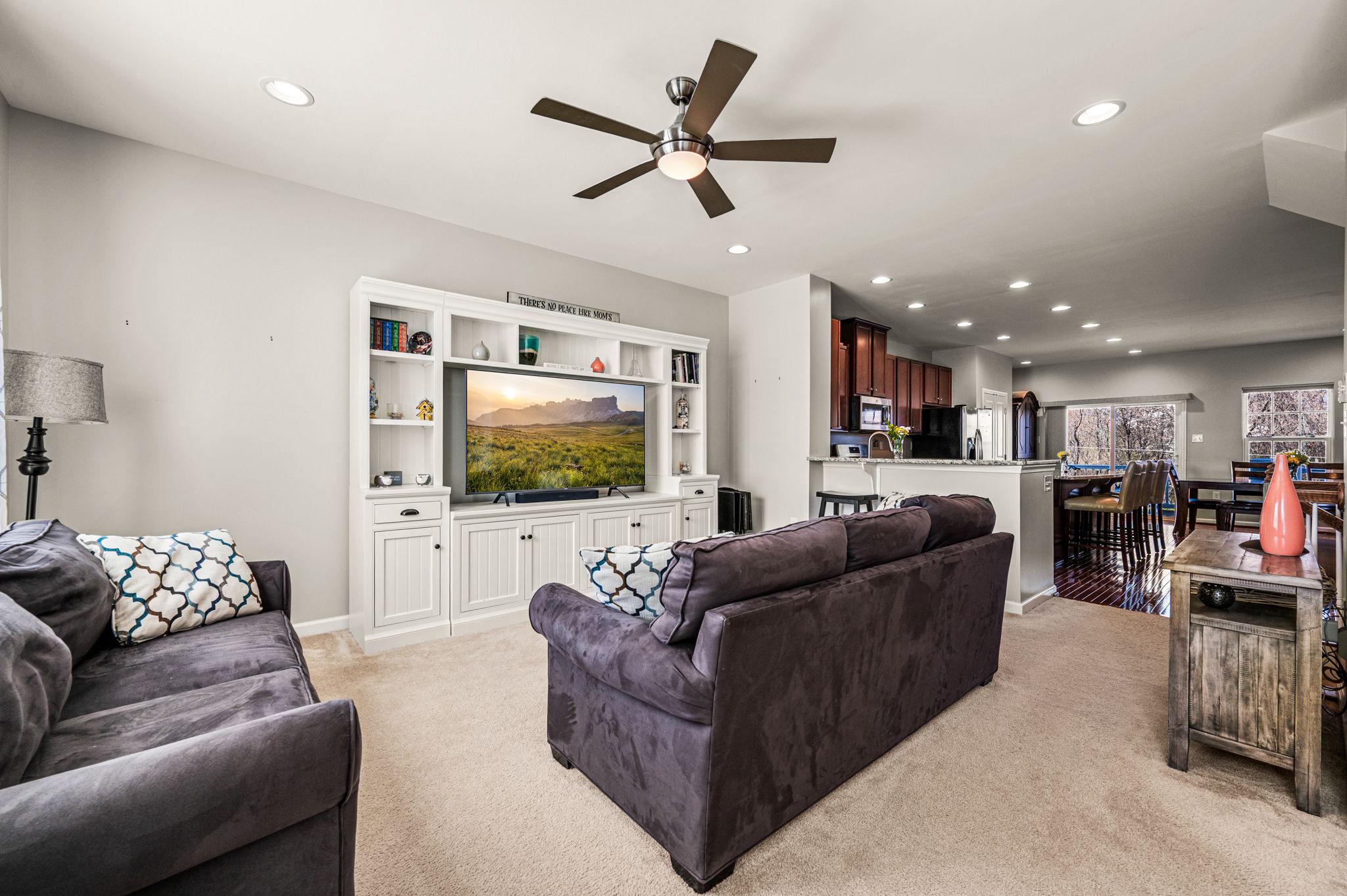 603 Columbus Drive Spring City, PA 19475 - Photo 2 of 35 Open concept main level