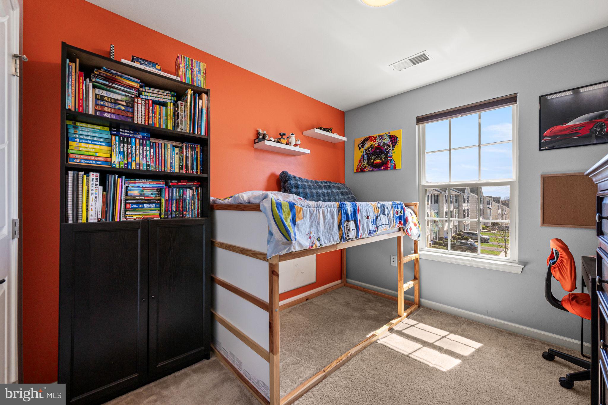 603 Columbus Drive Spring City, PA 19475 - Photo 27 of 35 a view of a livingroom with furniture and windows