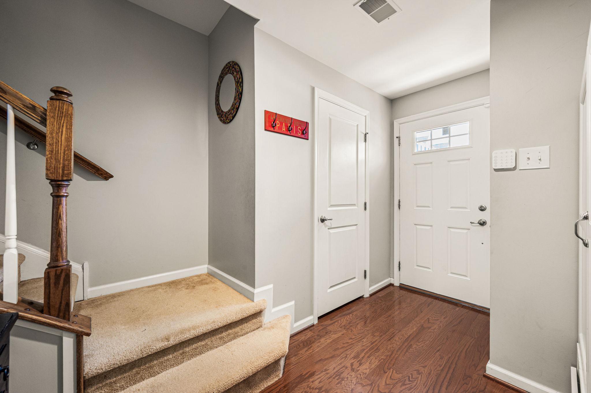 603 Columbus Drive Spring City, PA 19475 - Photo 6 of 35 Front door