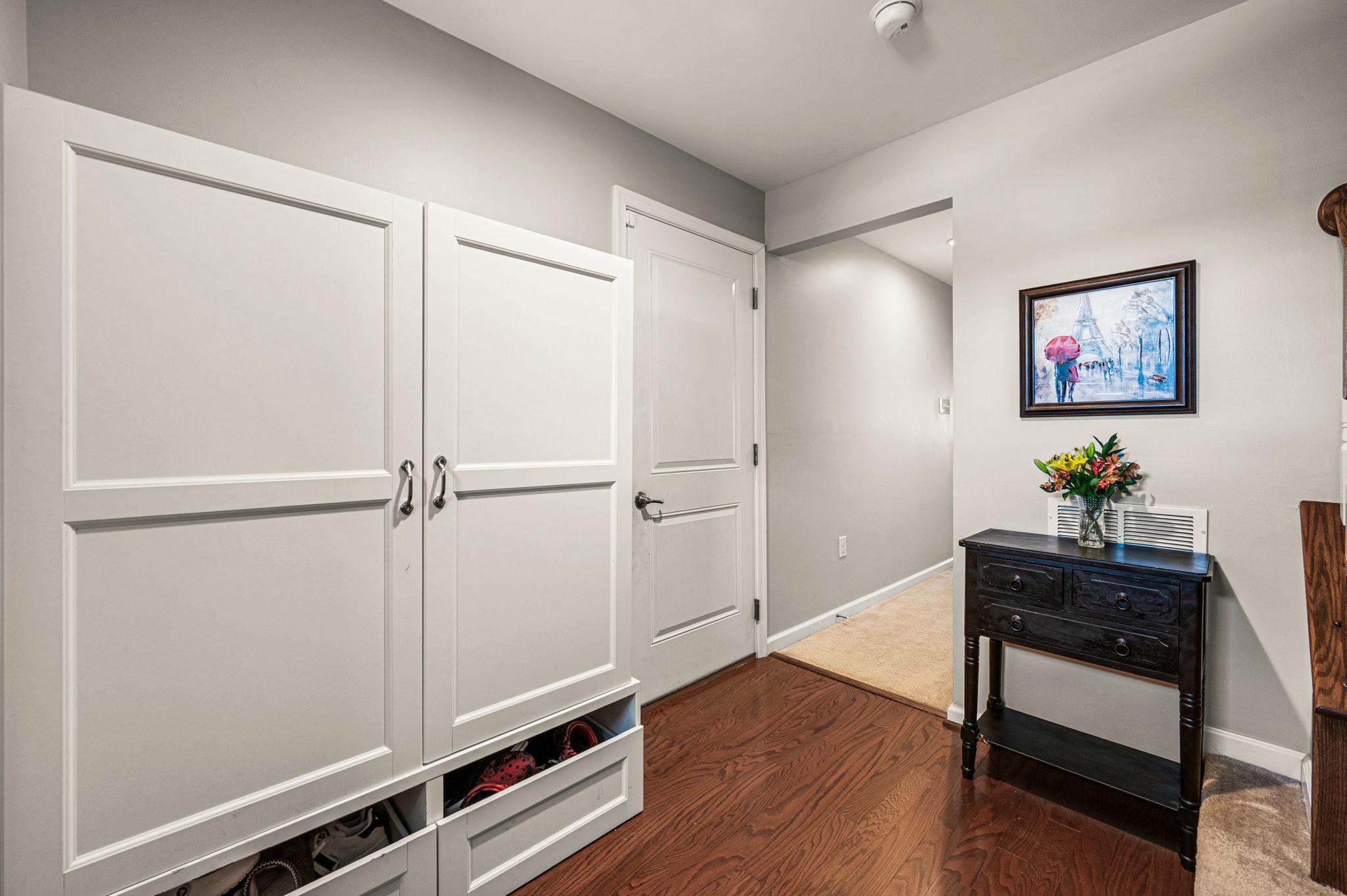 603 Columbus Drive Spring City, PA 19475 - Photo 7 of 35 1st level foyer with closet and garage access