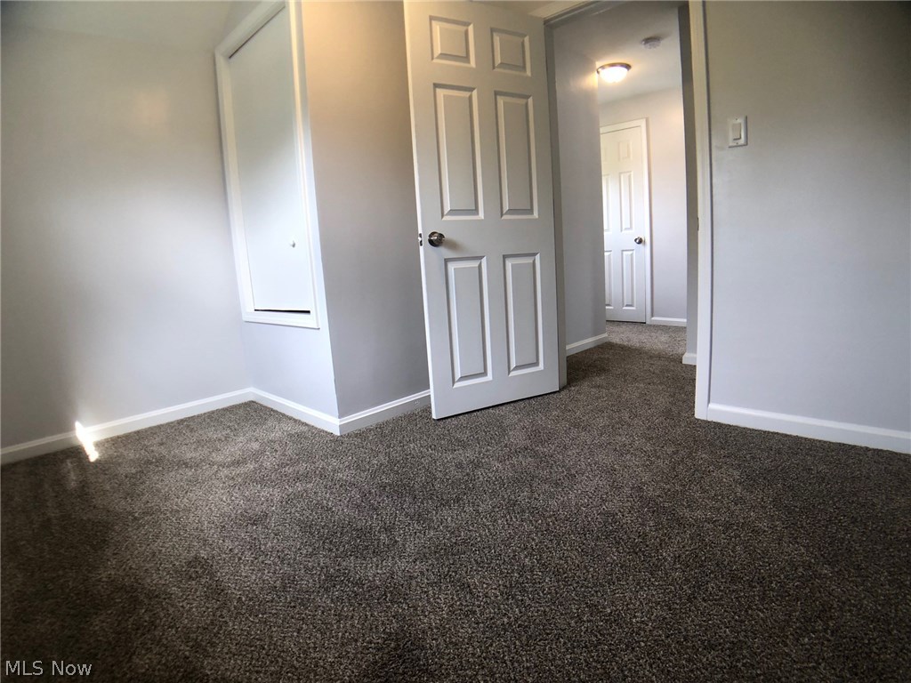 5447 Summit Road Cleveland, OH 44124 - Photo 20 of 25