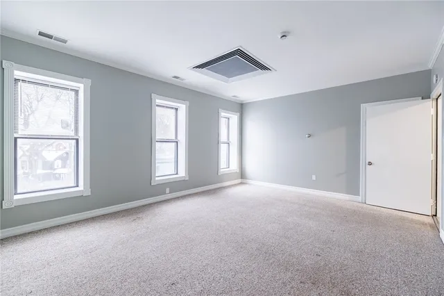 $2,800 | 186 Monroe Avenue, Rochester, NY 14607