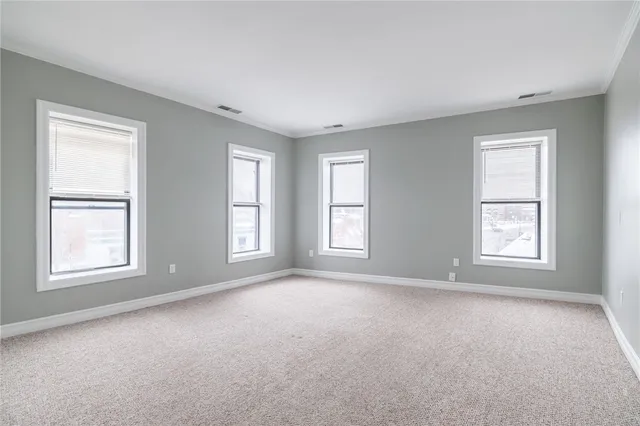 $2,800 | 186 Monroe Avenue, Rochester, NY 14607